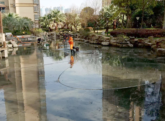 安义景观池淤泥清理